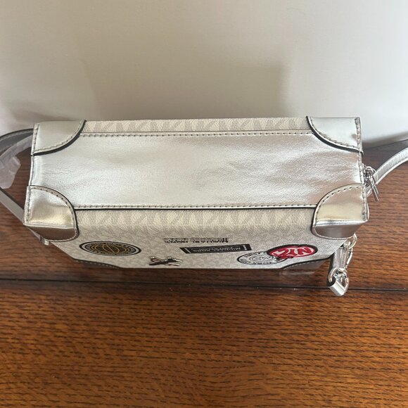 Michael Kors Trunk Crossbody NWT - Picture 4 of 7